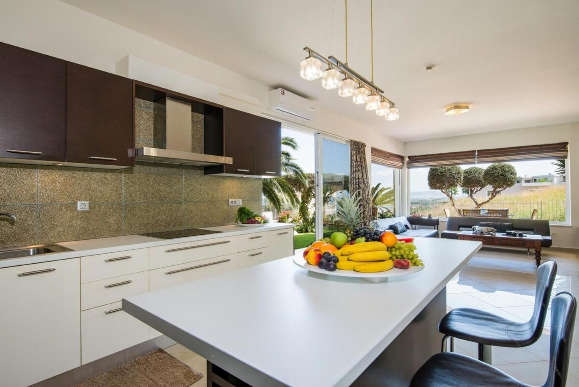 Villa Elina Luxury Residence 斯塔罗斯 外观 照片
