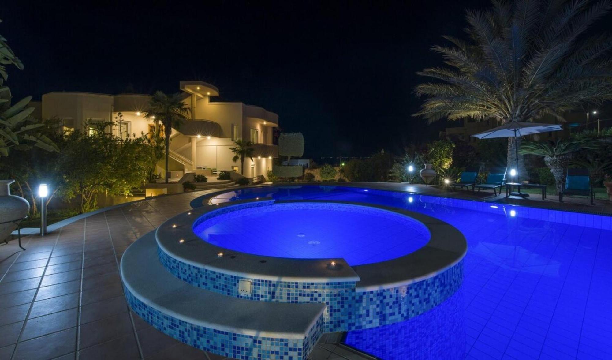 Villa Elina Luxury Residence 斯塔罗斯 外观 照片