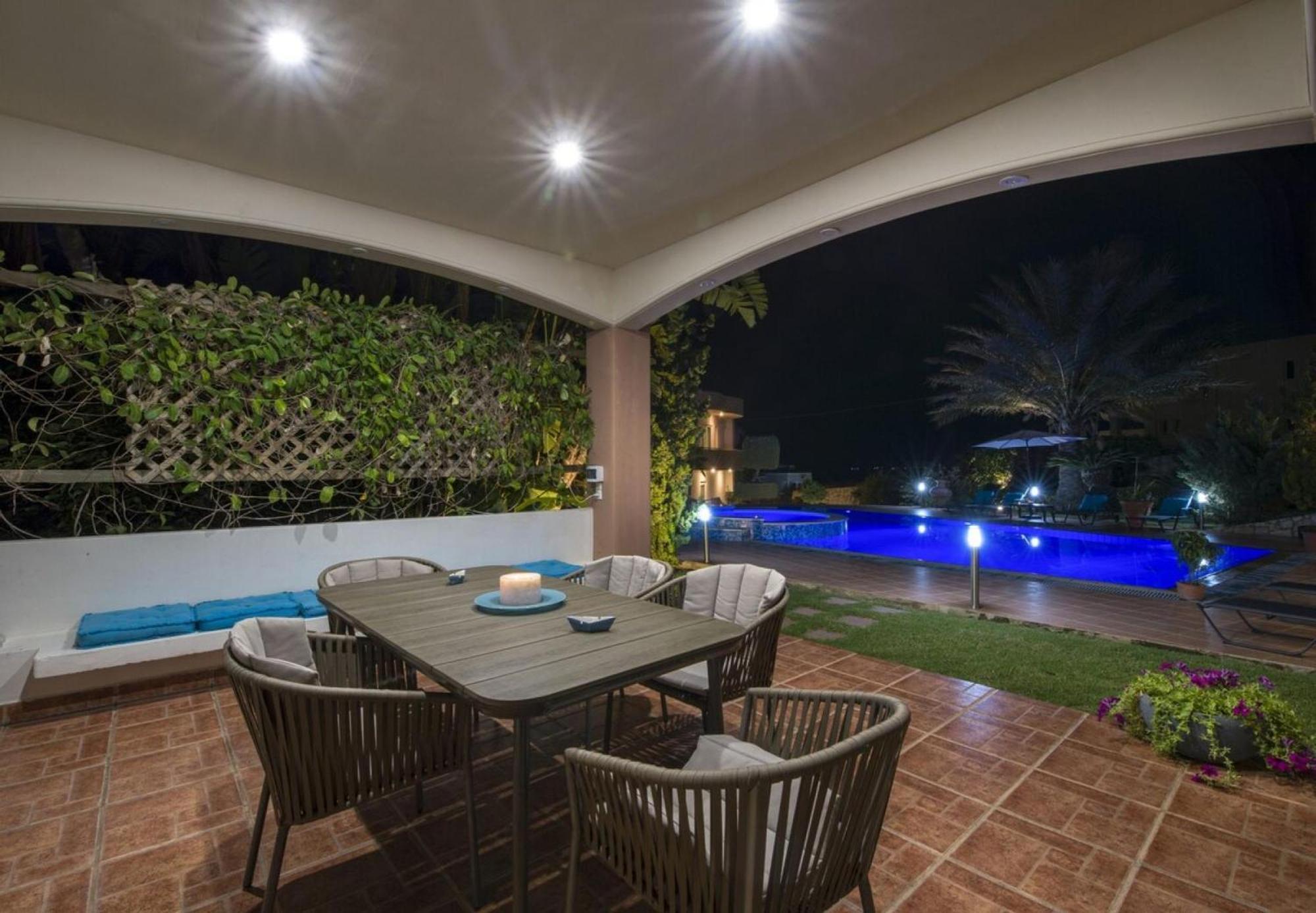 Villa Elina Luxury Residence 斯塔罗斯 外观 照片